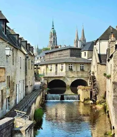 Très Belle Maison Moderne ,hyper Centre De Villa Bayeux