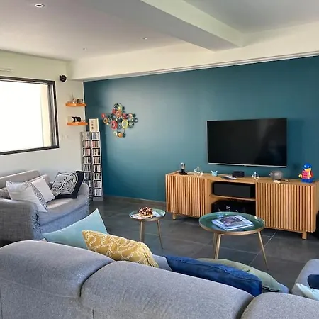 Très Belle Maison Moderne ,hyper Centre De *