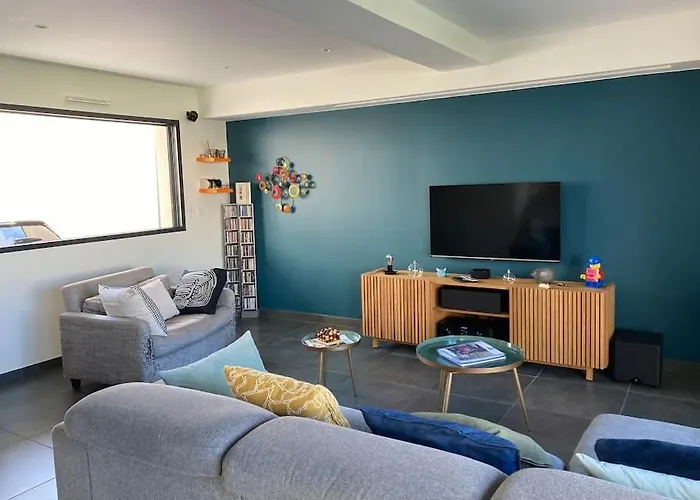 Tres Belle Maison Moderne ,hyper Centre De *